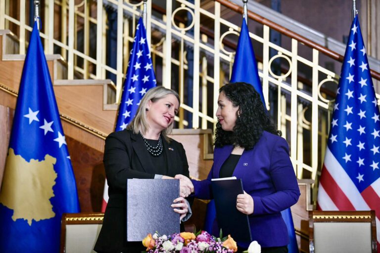 Kosova nënshkruan marrëveshje me SHBA-të