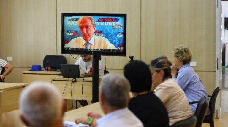 Berisha mbledh Kryesinë pasi mori vulën e PD-së, priten vendime me rëndësi për aksionin opozitar