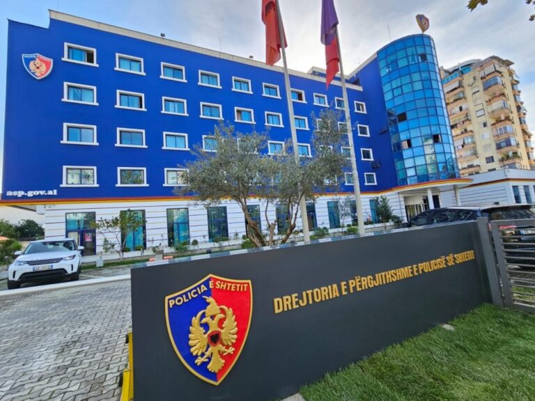 Efektivja 21-vjeçare i jep fund jetës, Policia: Ngjarja ka ndodhur në rrugën ”Ali Demi”