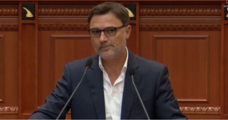 “Pse përfituan mbi 100 të dënuar për korrupsion nga Amnistia”, Alibeaj i kërkon llogari ministrit Manja