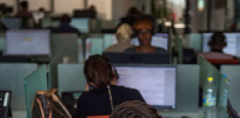 ”Mashtrimi më i madh nga Call Center”, SPAK jep detaje mbi operacionin edhe në Tiranë: Dëme në mbi 10 mln euro