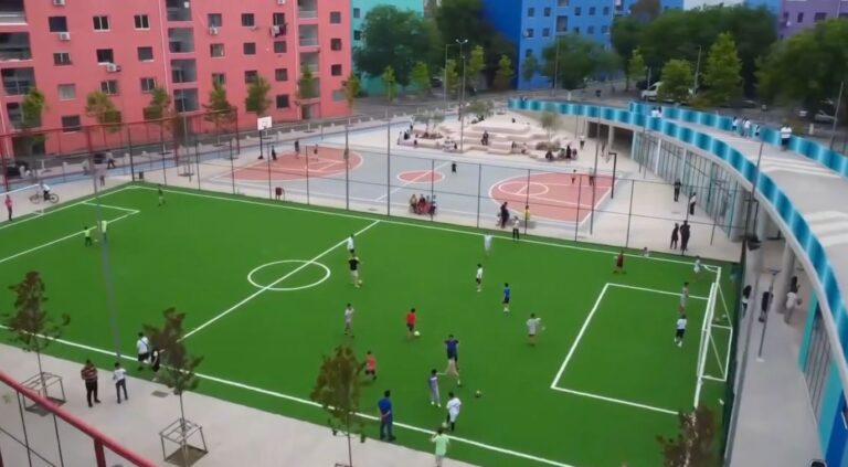 Parku Vala në Durrës, kryeministri Edi Rama ndan pamjet. Vend i preferuar nga fëmijët dhe të rriturit