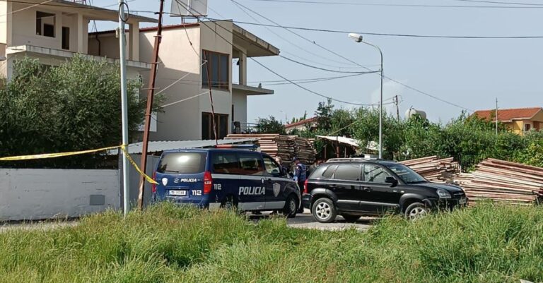 40-vjeçarja u plagos nga i ati, i cili më pas vrau veten
