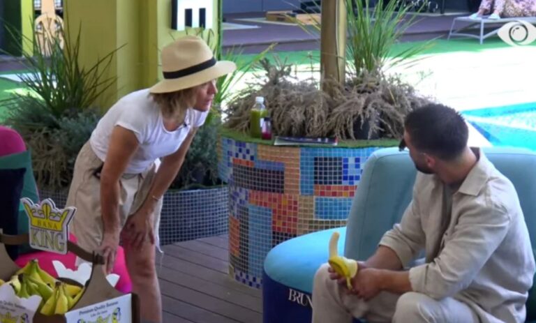 VIDEO/ ”Hiqe bananen”, Egla akuzon Meritonin për nga*mim: Më shikon duke më afruar…