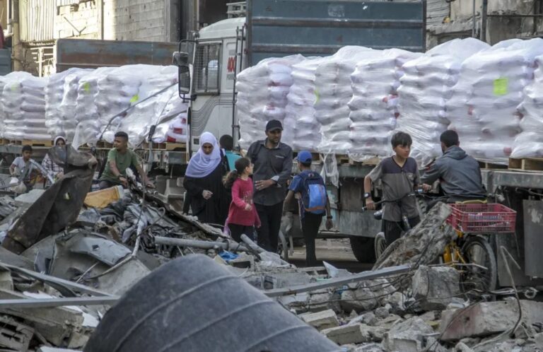 450 mijë njerëz kanë ikur nga Rafah brenda 1 jave. Ushtria izraelite ka thënë se po vazhdojnë operacionet