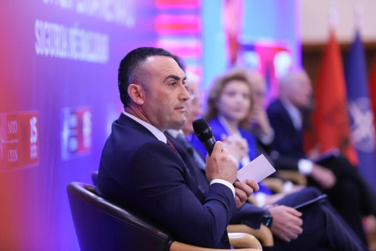 Protesta, ish-deputeti Deliu: Ka luftë hibride, duhet një hetim i mirëfilltë