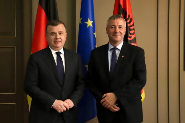Ministri Balla takim me sekretarin e Shtetit të Gjermanisë. Saathoff konfirmon mbështetjen për vendet e Ballkanit