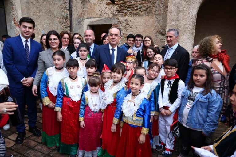 FOTO/ Presidenti Bajram Begaj në Firmo: Diversiteti kulturor, burim pasurimi dhe harmonie