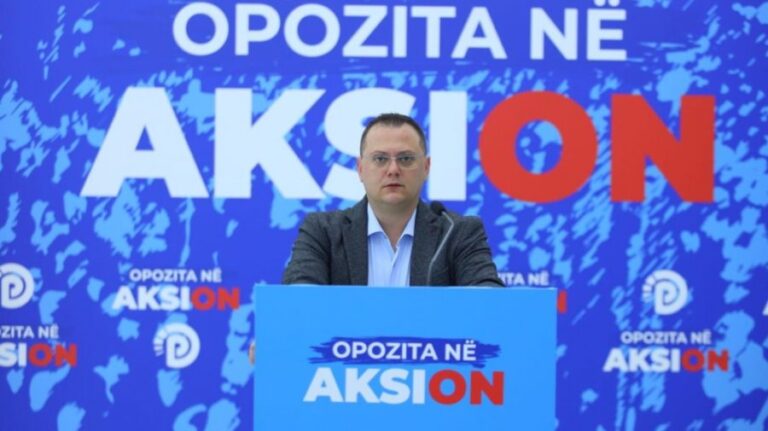 PD fton shqiptarët në Athinë, Romë, Milano e kudo në një detyrë patriotike: Priteni Ramën me protesta