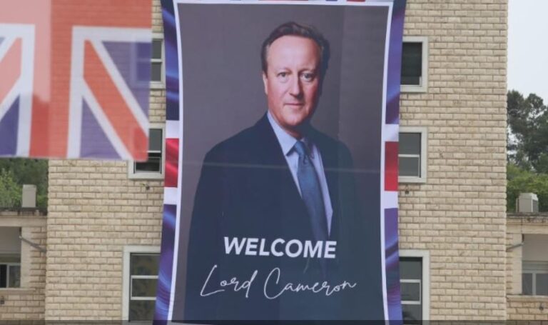 Sekretari i Jashtëm britanik, David Cameron, vjen sot në Tiranë. Takim kokë më kokë me kryeministrin Rama