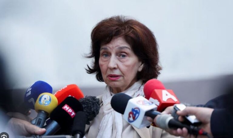 Presidentja e parë grua e Maqedonisë së Veriut, mesazh pas zgjedhjeve: Ballkani së pari, pastaj Brukseli