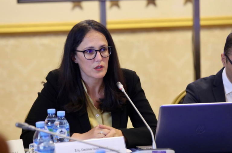 Ministrja Ibrahimaj: Shërbime financiare digjitale nga bizneset