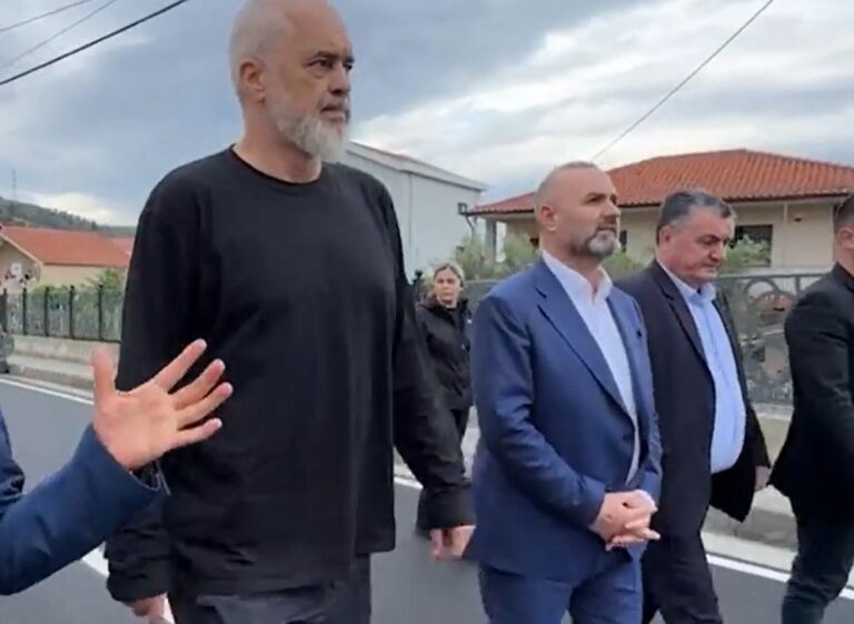 Kryeministri Rama inspekton investimet në Lezhë: Punë të mirë keni bërë!