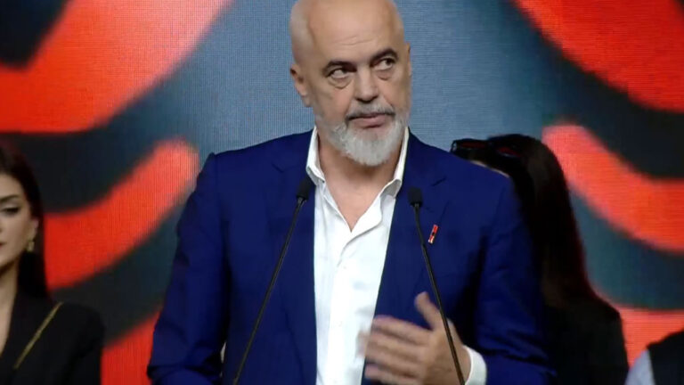 Në një atmosferë shpërthyese entuziazmi merr fjalën Edi Rama në Milano