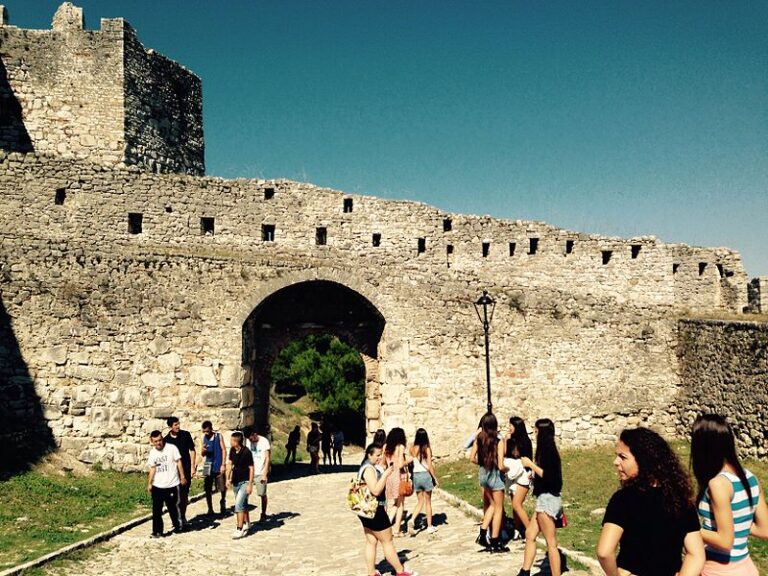 Blendi Gonxhja: Kultura dhe historia jonë rrit me 60.1% numrin e vizitorëve, kryesisht të huaj
