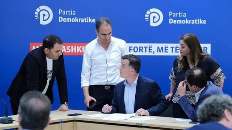 Diskutimet në mbledhjen e Këshillit të PD, Hajdari kundër Berishës si kandidat për kryeministër