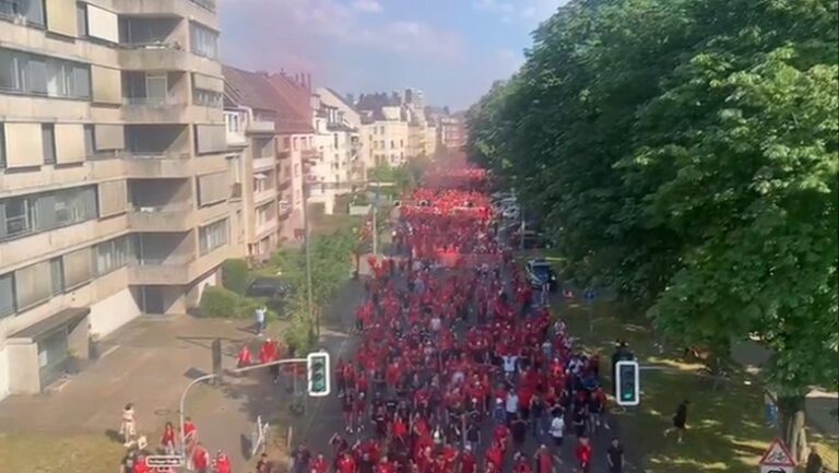 FOTOLAJM/ ”Uragani” kuqezi drejt stadiumit, super sfida me Spanjën