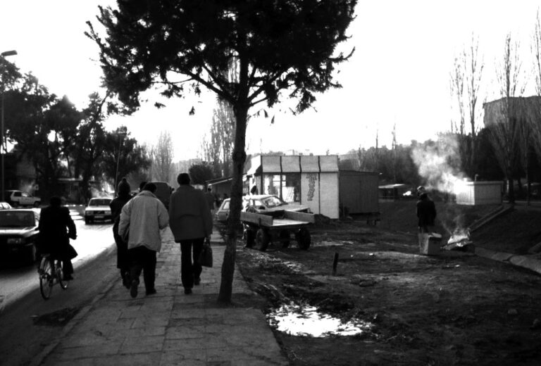 David Lascelles, një fisnik britanik që viziton Shqipërinë e vitit 1994