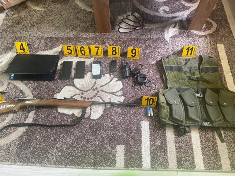 FOTO/ Zbulohen të tjera municione serbe në veri të Kosovës, policia arreston edhe pronarin e tyre