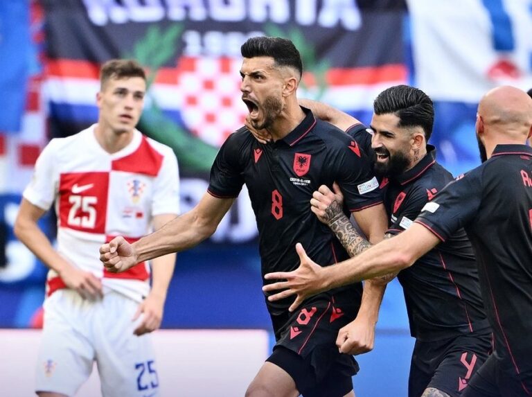 Ja si e komenton FSHF/Shqipëria barazon 2-2 me Kroacinë në stadiumin “Volksparkstadion” të Hamburgut