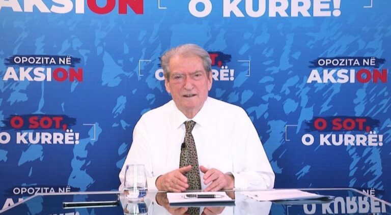Berisha lëviz sërish drejtuesit politikë të qarqeve, lista nga Topalli tek Bardhi