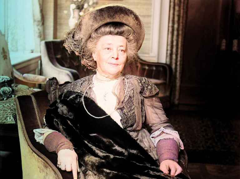 Bertha von Suttner, pacifistia me famë, gruaja e parë që mori Çmimin Nobel për Paqe