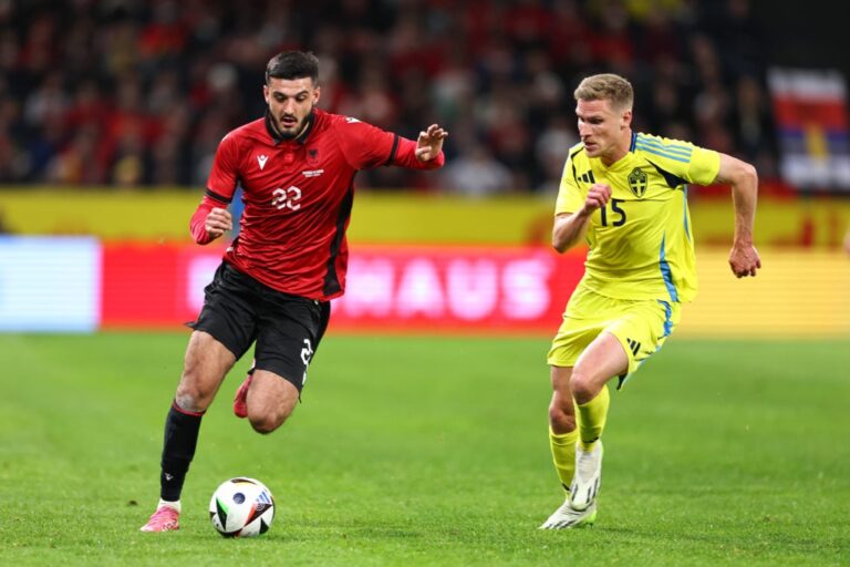 Broja mesazh para “Euro 2024”: Do ju tregoj njerëzve se kush jam në të vërtetë!