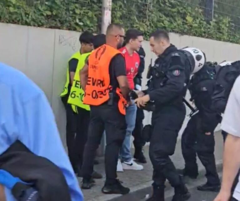 Pak minuta para sfidës, policia gjermane arreston tifozin shqiptar