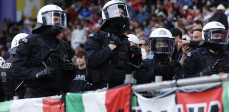 Tensione para përballjes Itali-Shqipëri, ndalohen 50 tifozë italianë