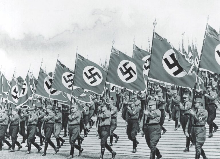 Si dhe ku u zbulua svastika, dhe pse Hitleri e zgjodhi atë si emblemë naziste?