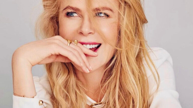 Nicole Kidman, biondja sharmante me fytyrë prej porcelani