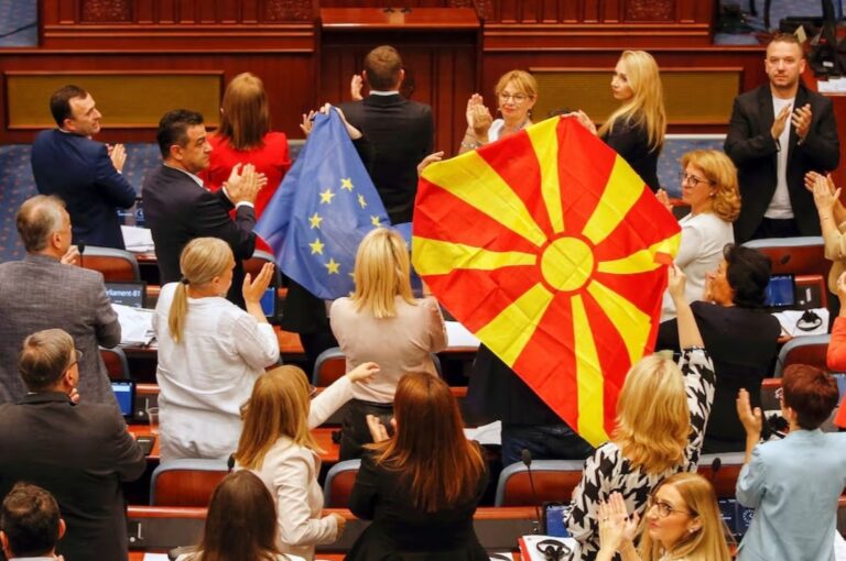 Shtohen 4 ministri të reja, ndryshimet kalojnë në Kuvend
