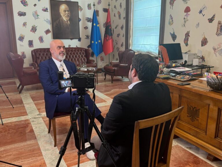 Shqipëria në syrin e italianëve? Hila: Emisioni nga ”Rai3” u pa nga 5 mln njerëz, si një perlë e vogël për t’u vizituar
