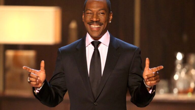 Eddie Murphy i rikthehet rolit që e bëri të famshëm!
