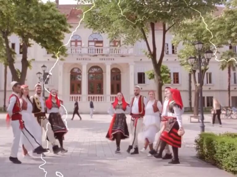 Kryeministri: Krenarë dhe pastërtorë që nga Shkodra gjer në Vlorë (VIDEO)