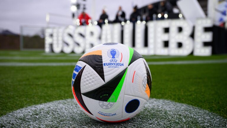 Njihuni me “Fussballliebe”, topi magjik që do të përdoret në “Euro 2024” dhe do jetë si “gjyqtar”