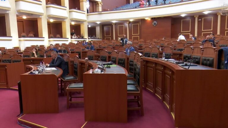 Kërkuan debat, opozita lë sallën bosh kur flitet për fondet e IPARD