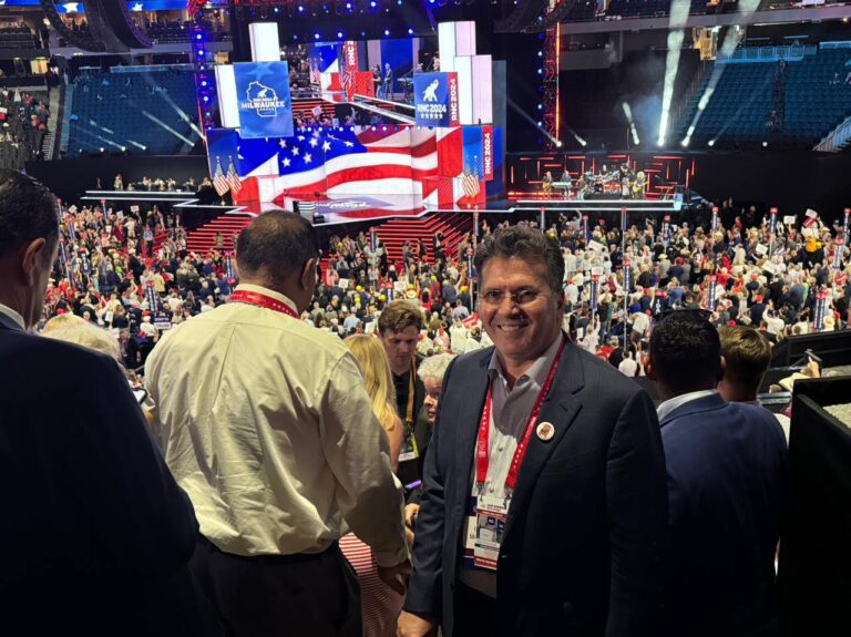 FOTO/ Mediu në Konventën Republikane në SHBA: Një Trump më i heshtur dhe më i menduar mbas ate*tatit