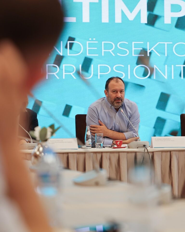 Puna kundër korrupsionit, Mazniku: Bashkitë të organizojnë komunitetet për t’i bërë më aktive, të krijohet një klimë besimi