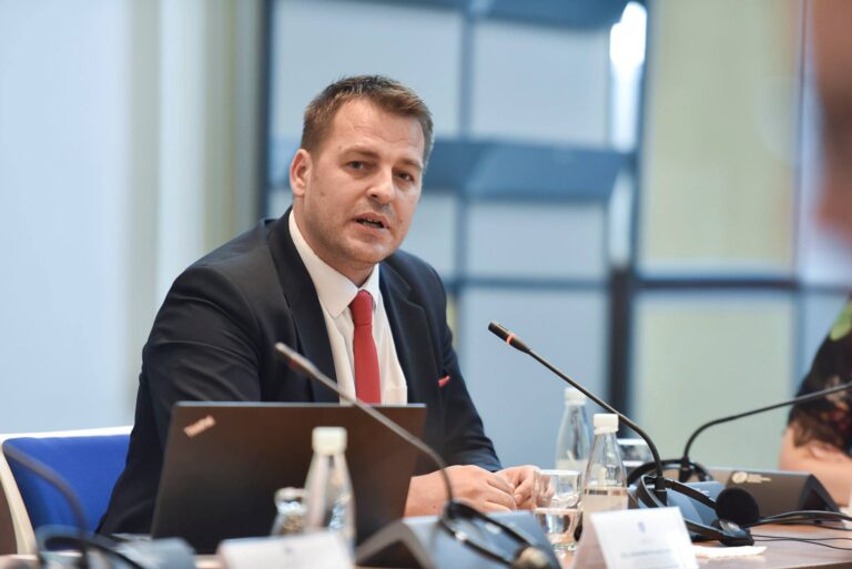 Vetëvendosje do zgjedhje në vjeshtë, AAK: Kryeministri po provokon opozitën