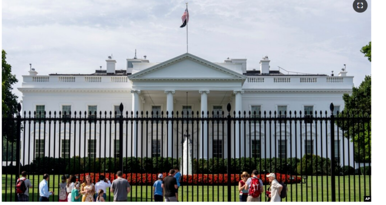 A ka fuqinë ta shkatërrojë demokracinë një president amerikan?