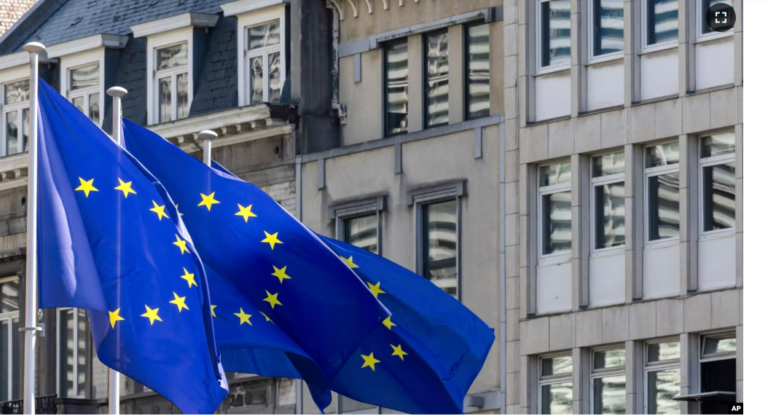 VOA: Mbi 213 mijë shqiptarë morën shtetësinë e një vendi të BE-së në 5 vite