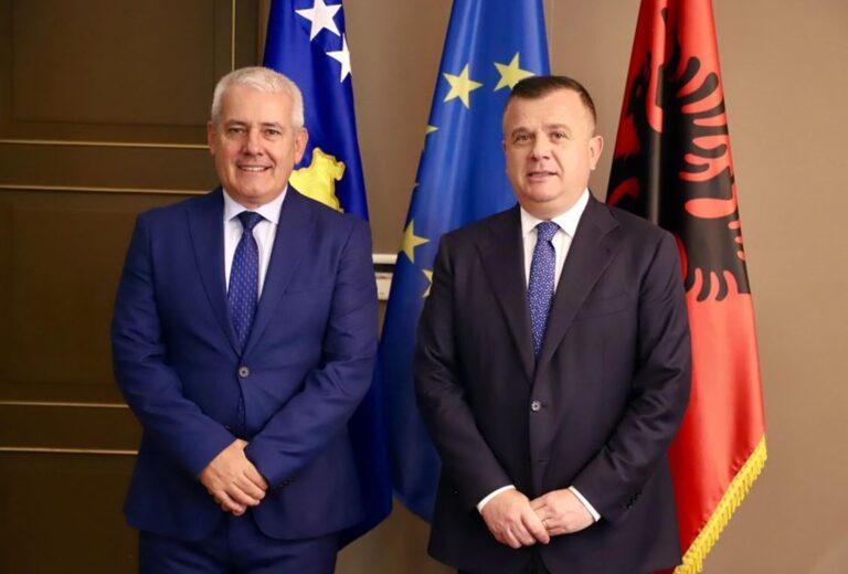 VIDEO/ Balla pret homologun Sveçla: Bashkëpunimin policor dhe ekipe të përbashkëta kundër krimit Shqipëri-Kosovë