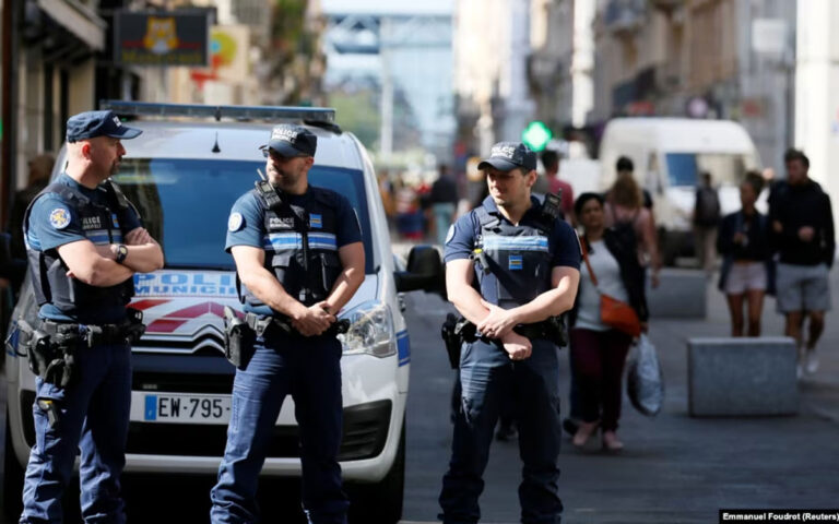 Katër të vrarë nga të shtënat me armë zjarri në një festë ditëlindjeje në Francë