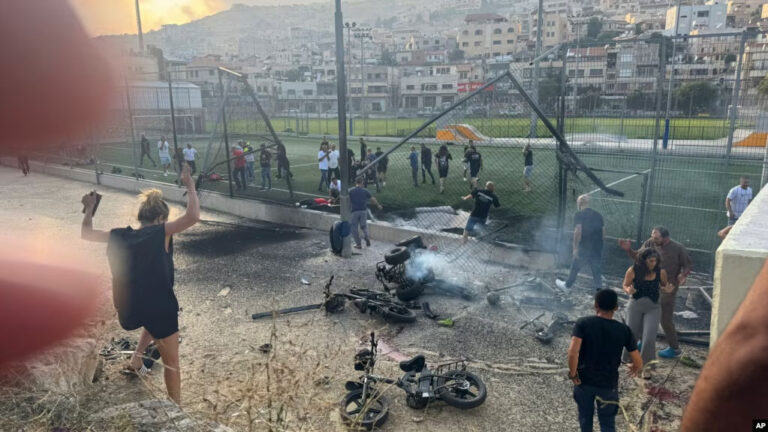 Izraeli zotohet se do t’i jap një përgjigje të fortë Hezbollahut pas sulmit që la 12 të vrarë