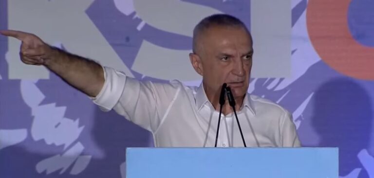 Meta në protestë flet kundër SPAK-ut: Të bashkohemi me Kosovën për të shporrur armikun më të egër të saj