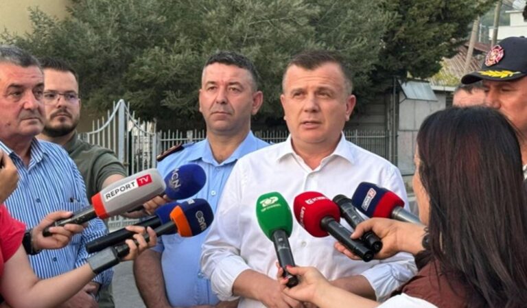 Balla shkon në Shëngjin: Zjarrvënia jo e qëllimshme! Shpreh shqetësimin për zonën pranë Kishës