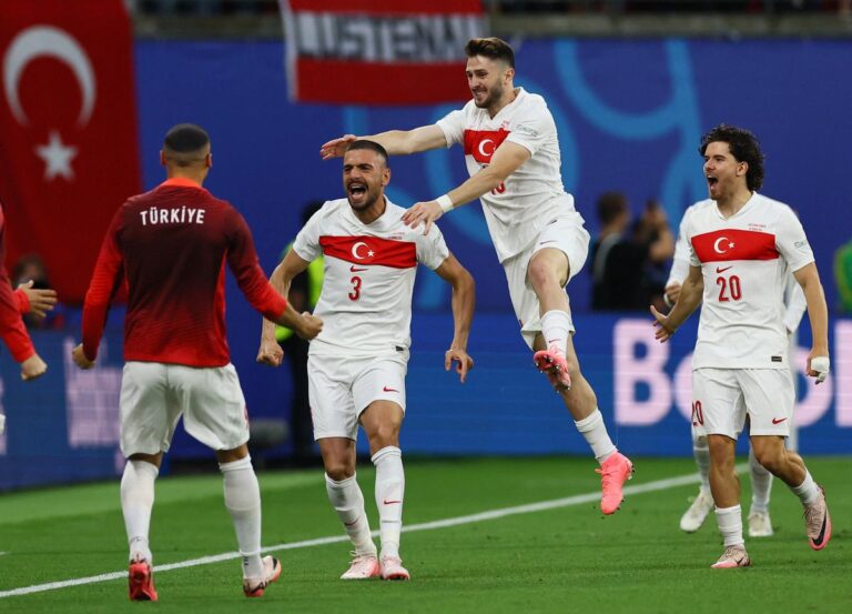 Sërish Merih Demiral, Turqia dyfishon avantazhin dhe hedh një hap drejt çerekfinales (VIDEO)