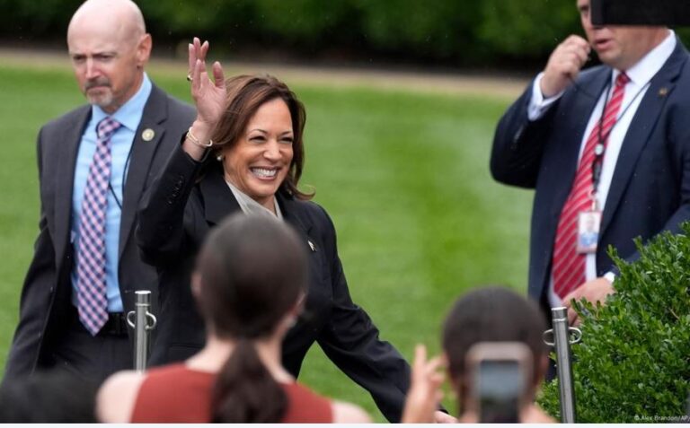 Kamala Harris mbledh 81 milionë dollarë brenda 24 orësh