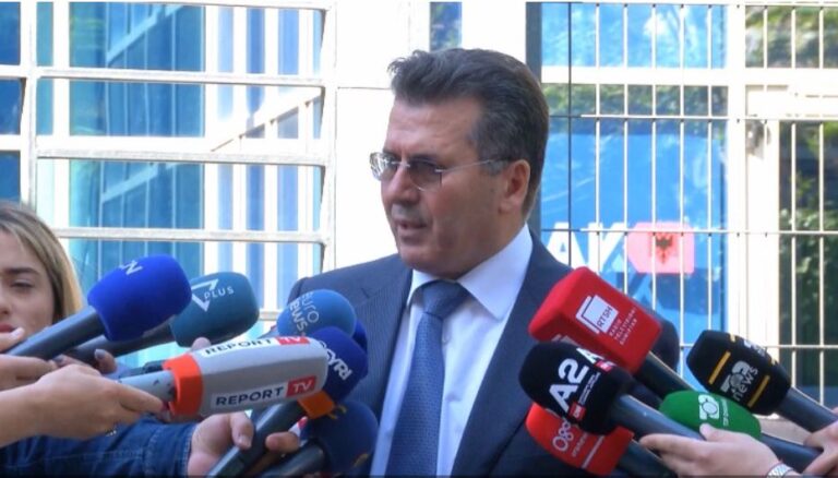 Mediu: Opozita në gjykatë, qeveria në karrige